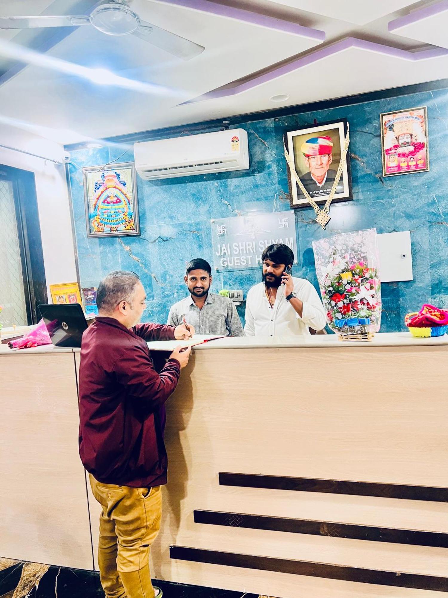 Shree Shyam Hotel Toran Dawar Khatu Экстерьер фото